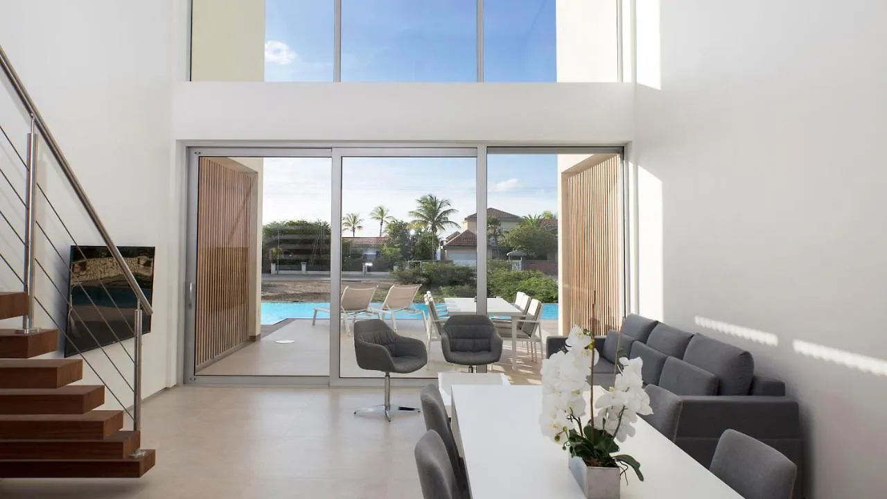 Caraibas Bonaire Modern Air-Conditioned Vacation Villa With A Private 20 Meter Magnesium Pool Belnem