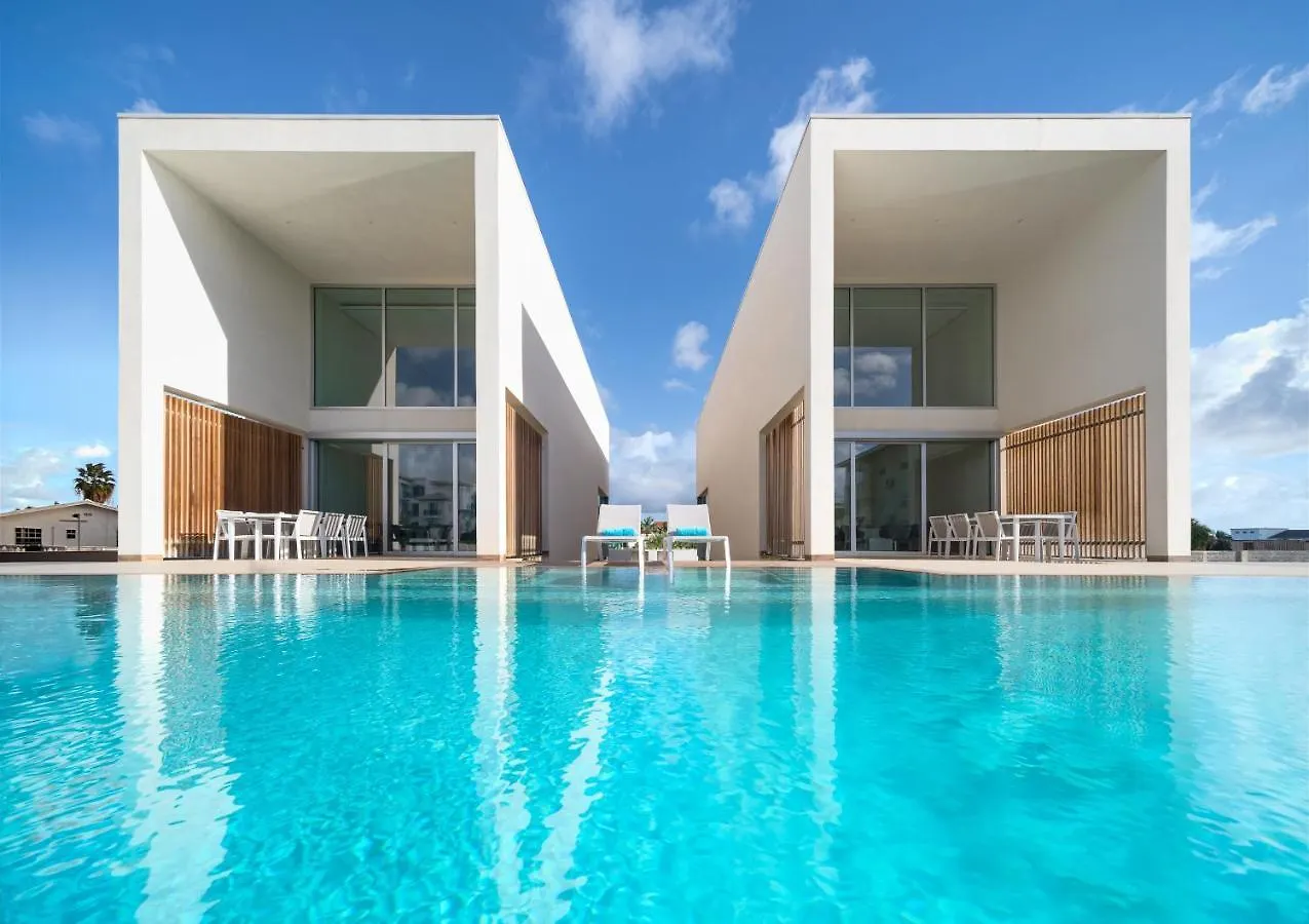 kontakty Caraibas Bonaire Modern Air-Conditioned Vacation Villa With A Private 20 Meter Magnesium Pool