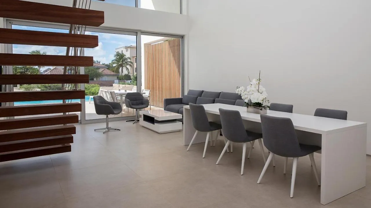 Caraibas Bonaire Modern Air-Conditioned Vacation Villa With A Private 20 Meter Magnesium Pool Belnem
